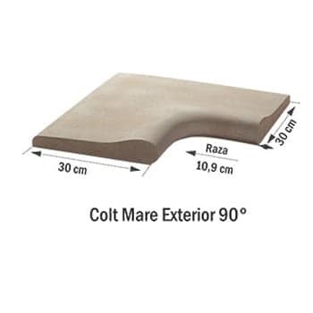 Colt mare interior piscina