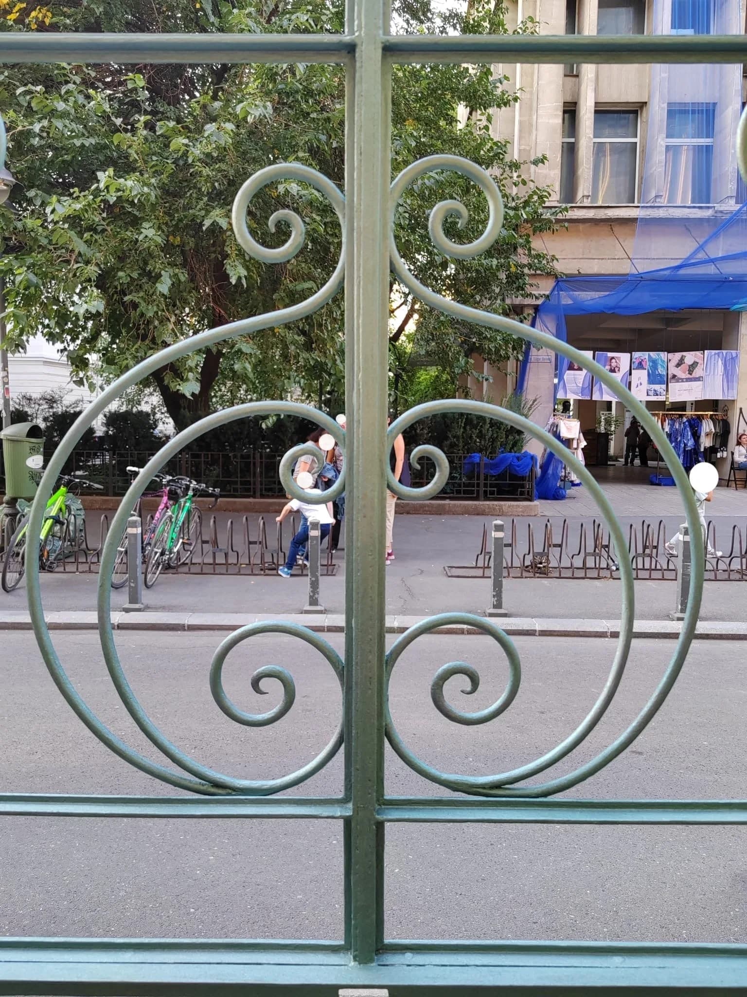 Colecție: Zincover Micaceo – Protecție și eleganță pentru suprafațele metalice