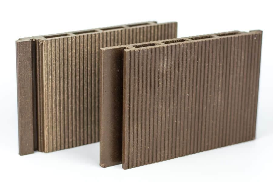 Lambriu exterior L 140x18R