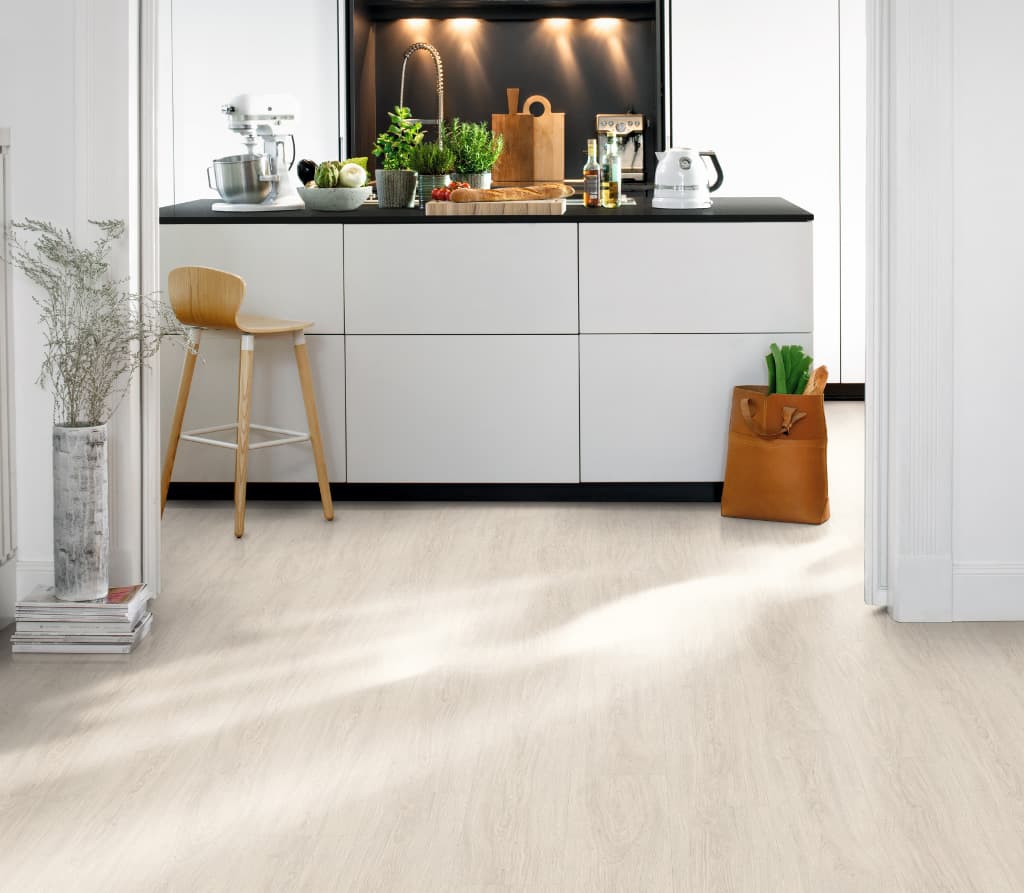 Parchet laminat EGGER EDF198 Stejar Hillway alb 7,5 mm