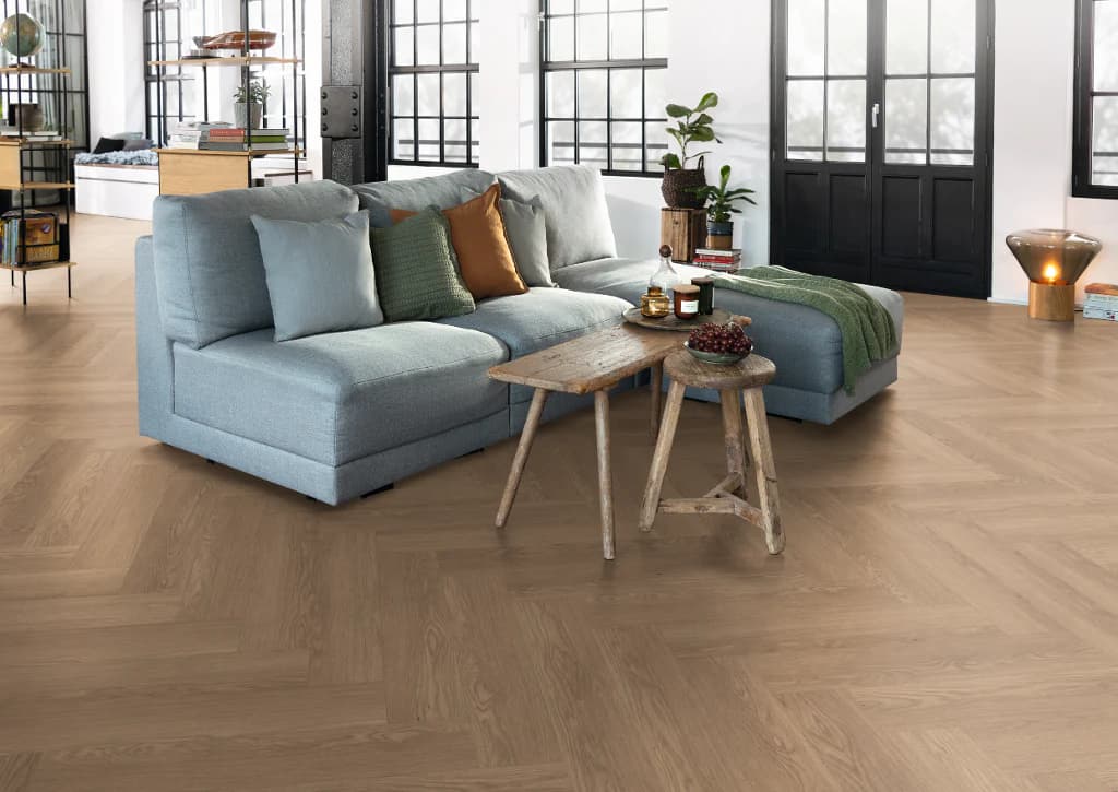 Parchet laminat EGGER EL2134 Baronia Eiche braun 8 mm — imagine 1