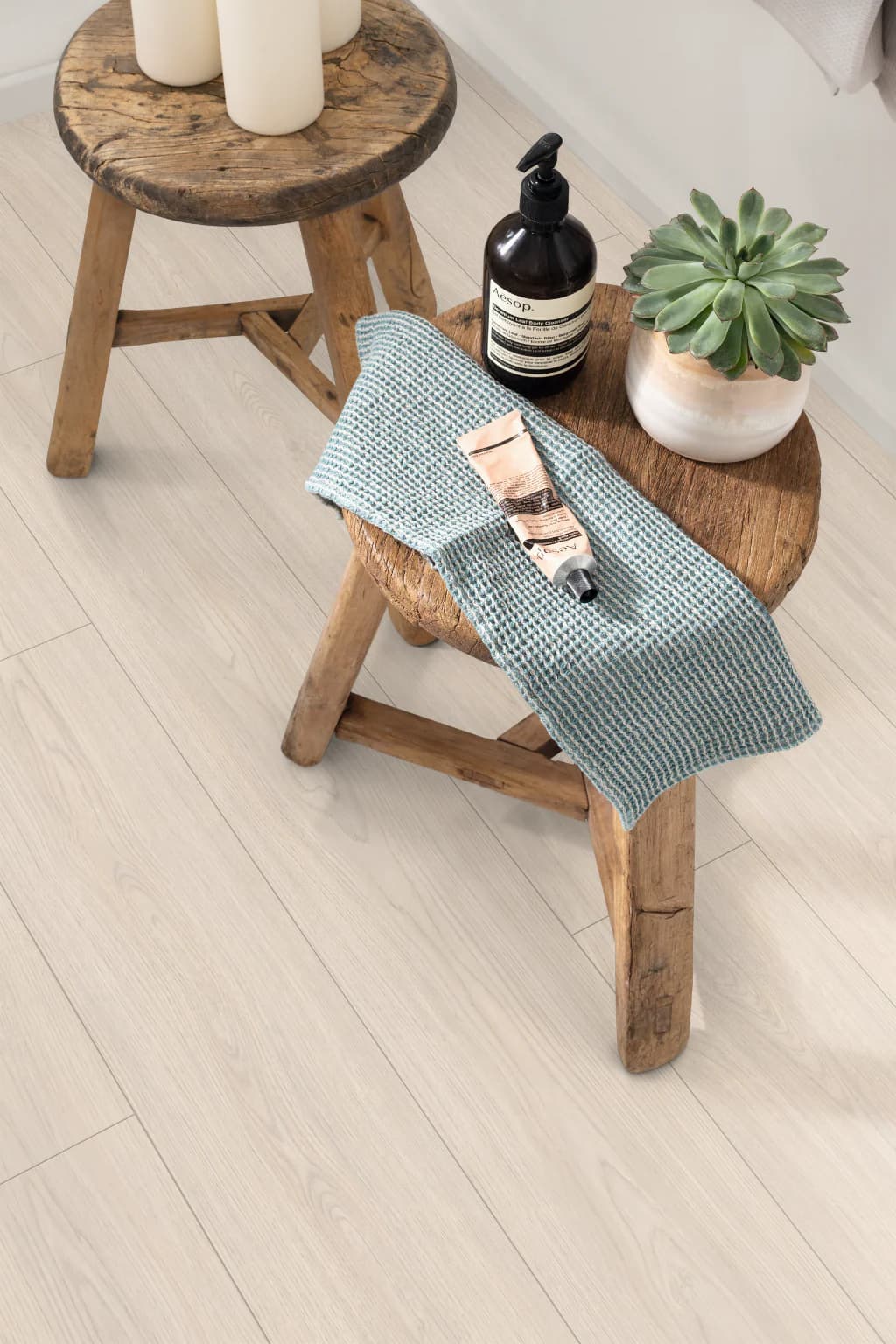 Parchet laminat EGGER EL2150 Stejar Casella alb 8 mm — imagine 1