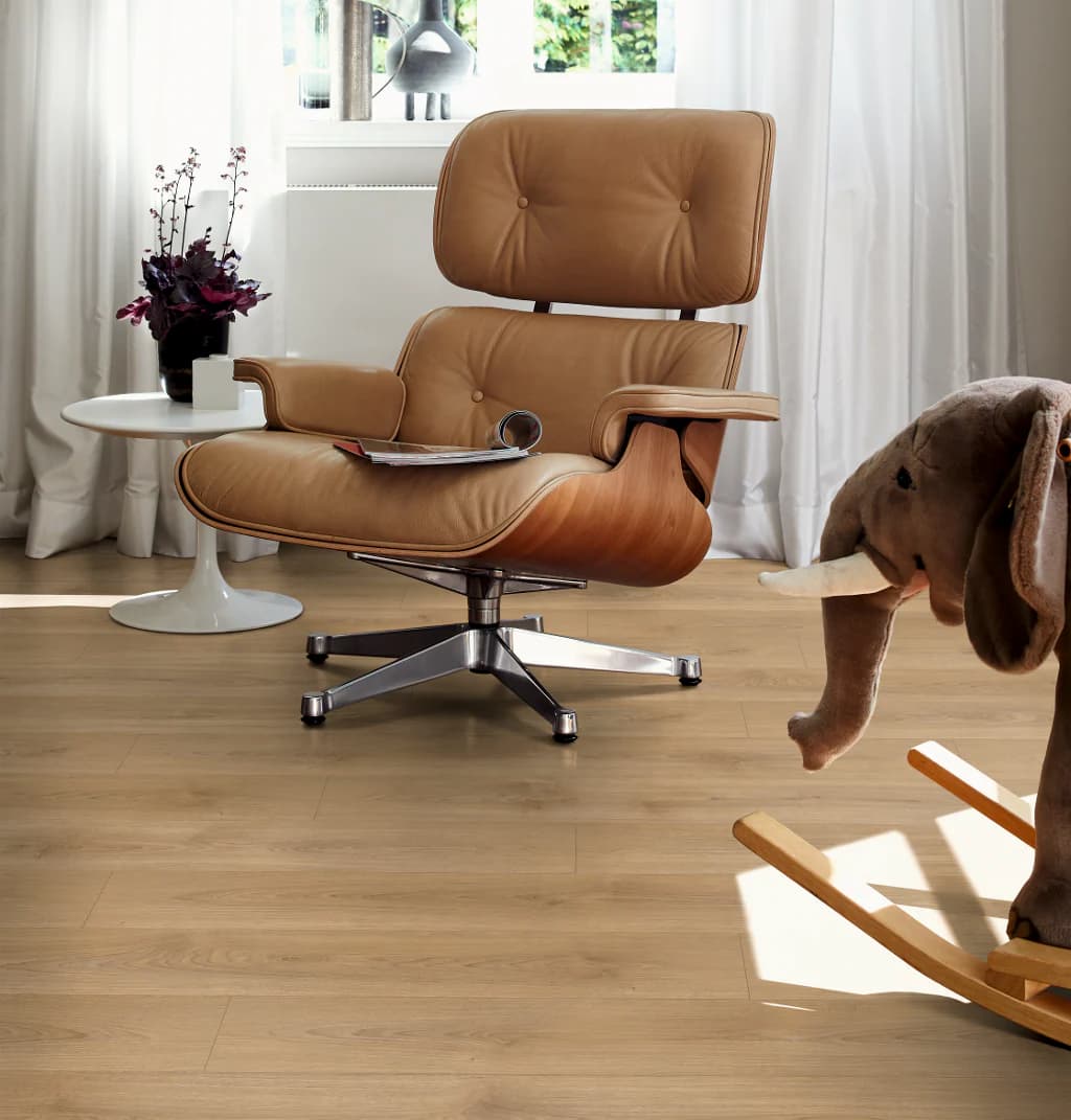 Parchet laminat EGGER EL2158 Stejar North maro deschis 8 mm
