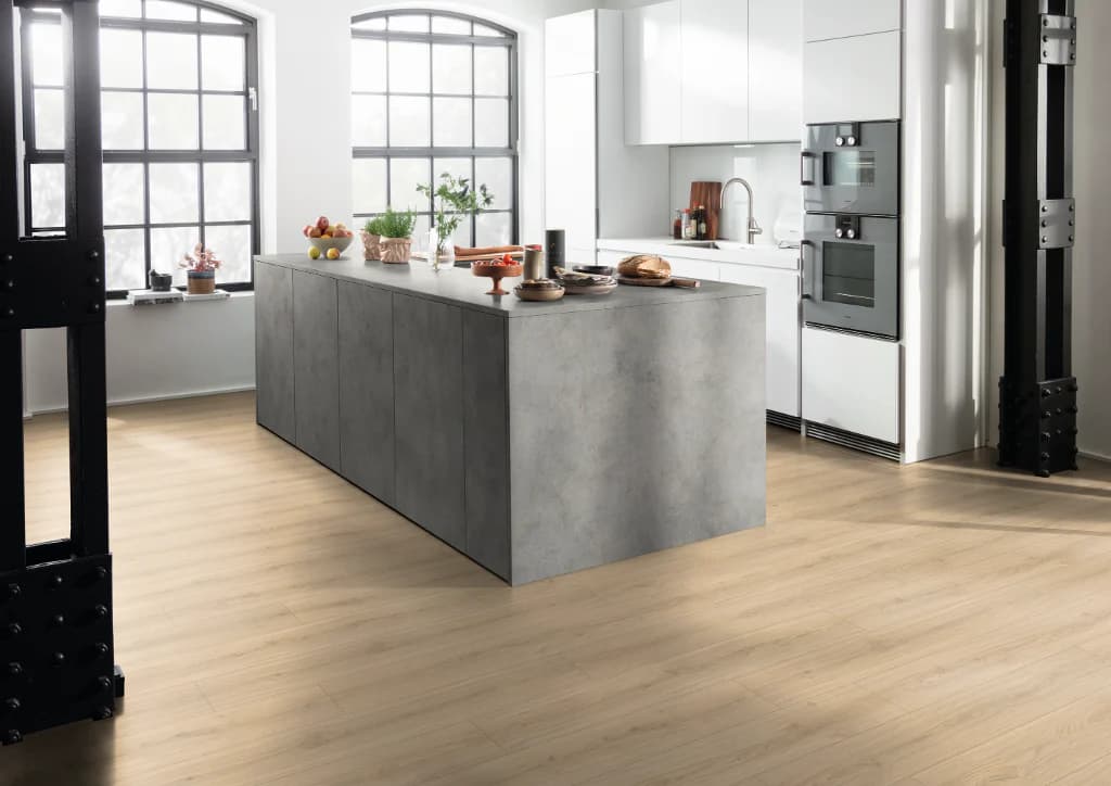 Parchet laminat EGGER EL2170 Stejar Padua deschis 8 mm — imagine 1