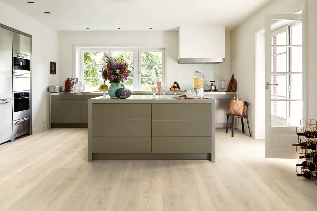 Parchet laminat EGGER EL2988 Luena Eiche sandbeige 10 mm — imagine 1