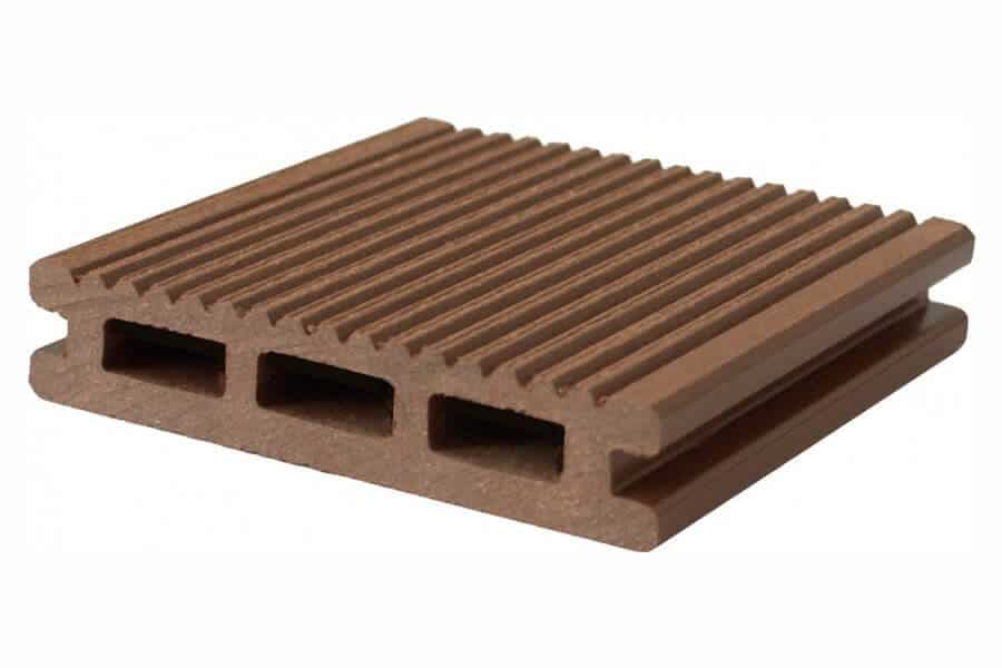 Terasa WPC uz comercial 12mp — imagine 2